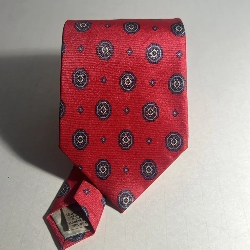💕Christopher Hayes tie 100% silk